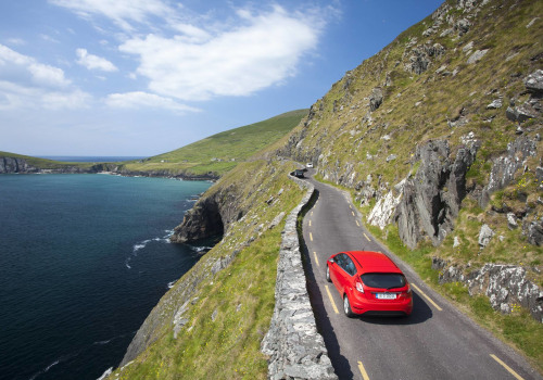 Changing Lanes on Highways: A Guide to Advanced Driving Lessons in Dublin